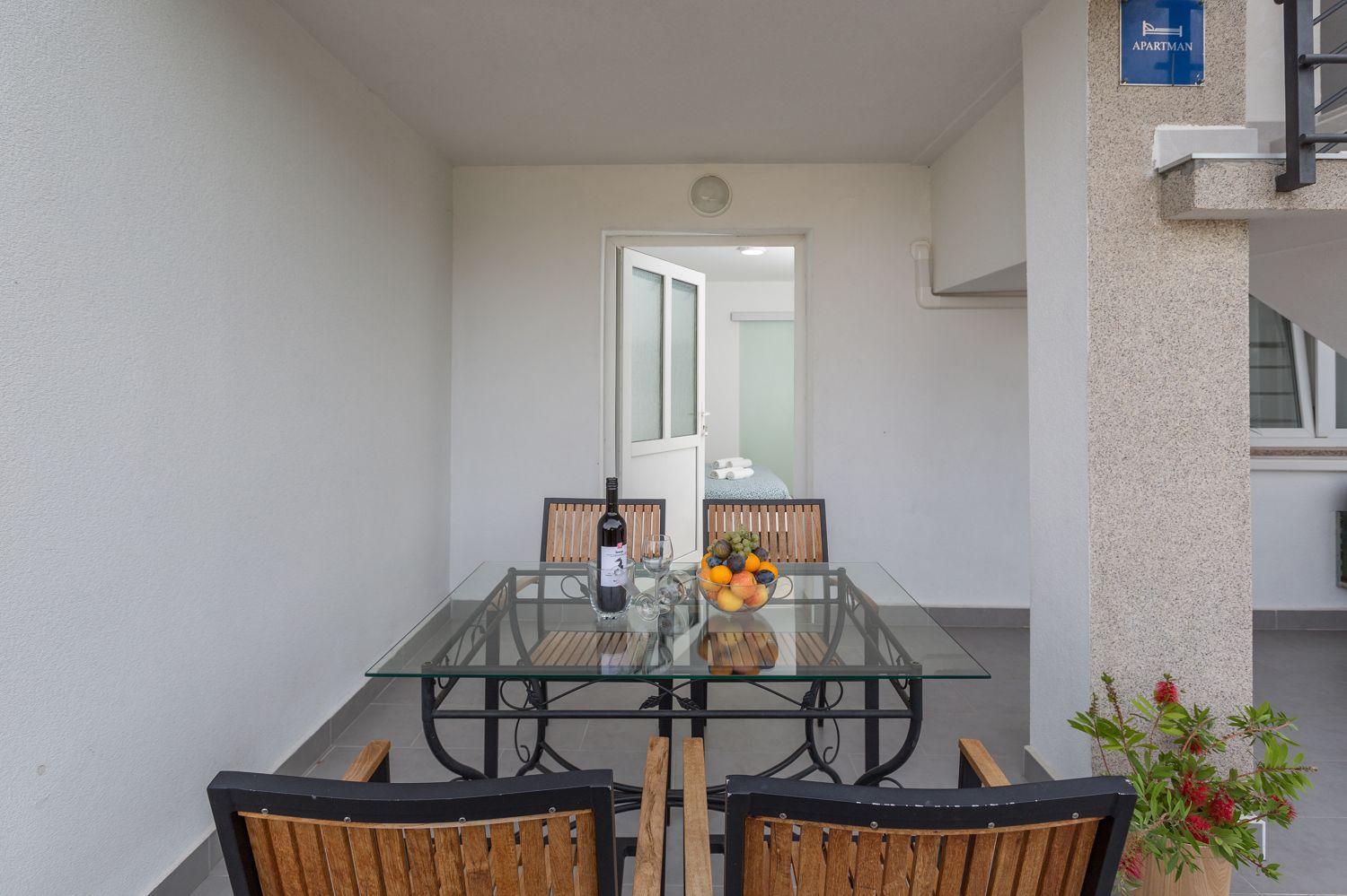 Idyllisches Nur 600 Meter Zum Mit Privater Terrasse, Wifi, Parkplatz