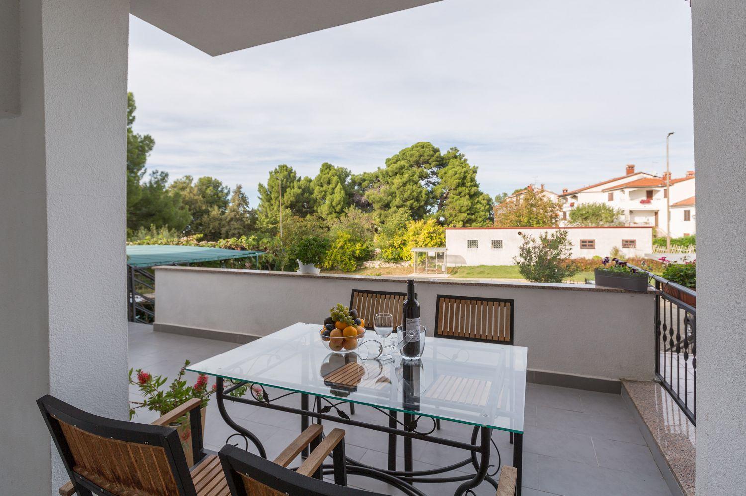 Idyllisches Nur 600 Meter Zum Mit Privater Terrasse, Wifi, Parkplatz